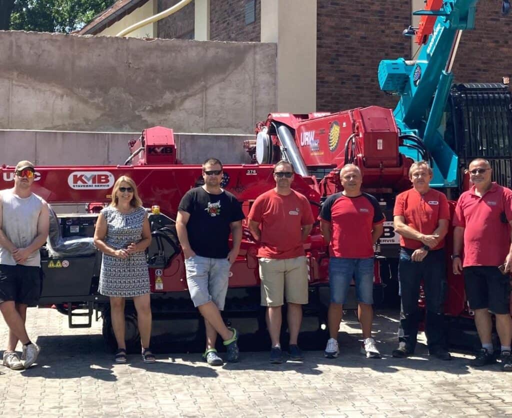 kmb stavebni servis 3 new unic spider crane 1