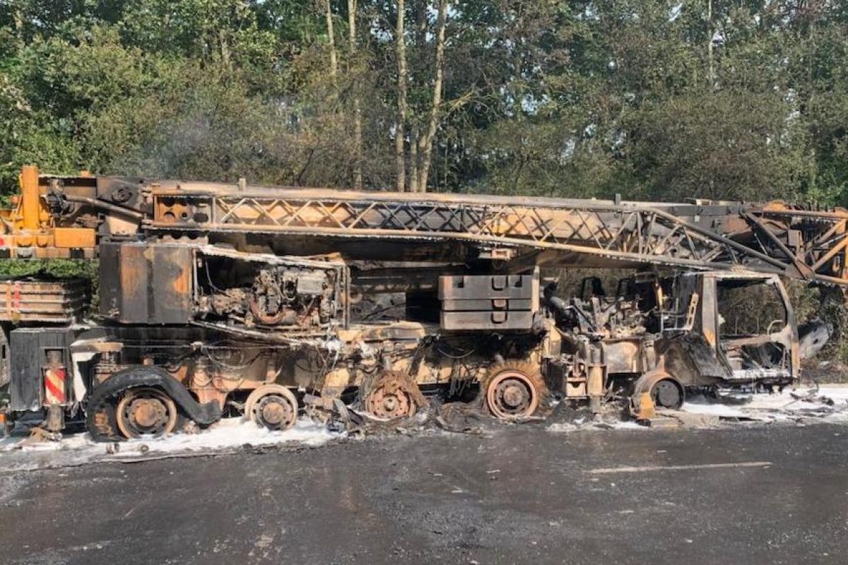 11 tadcaster crane fire 4df55a75