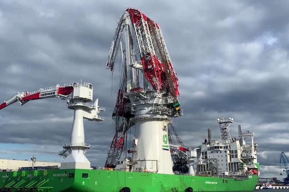 20210507 liebherr hlc295000 rostock crane accident