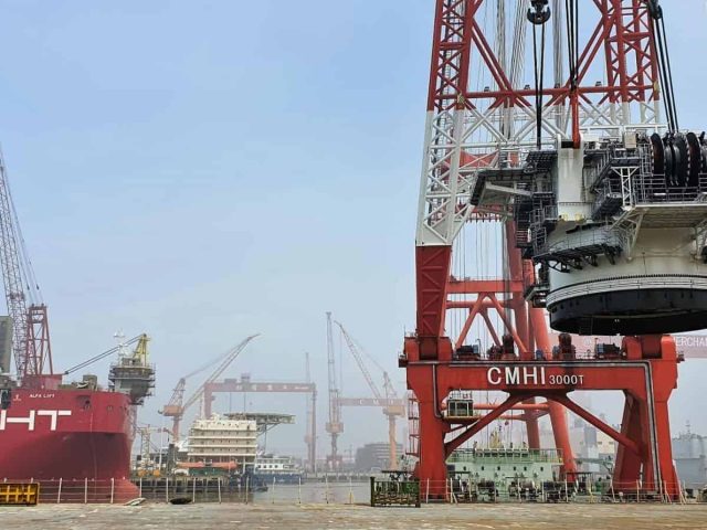 20210607 liebherr hlc15000 arrive china