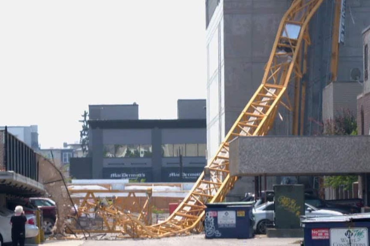 20210714 kelowa tower crane collapse