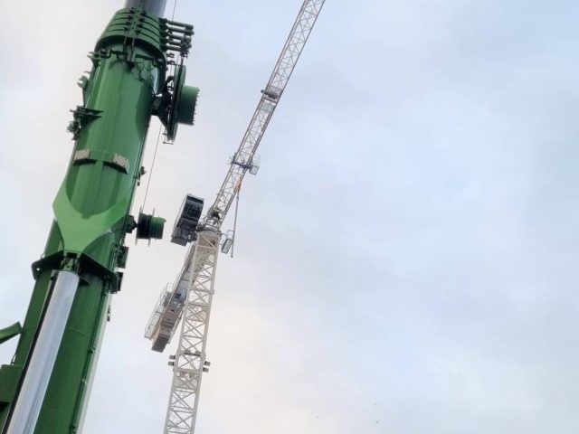 211028 lead irish cranes installs two of four raimondi cranes in dublin city centre