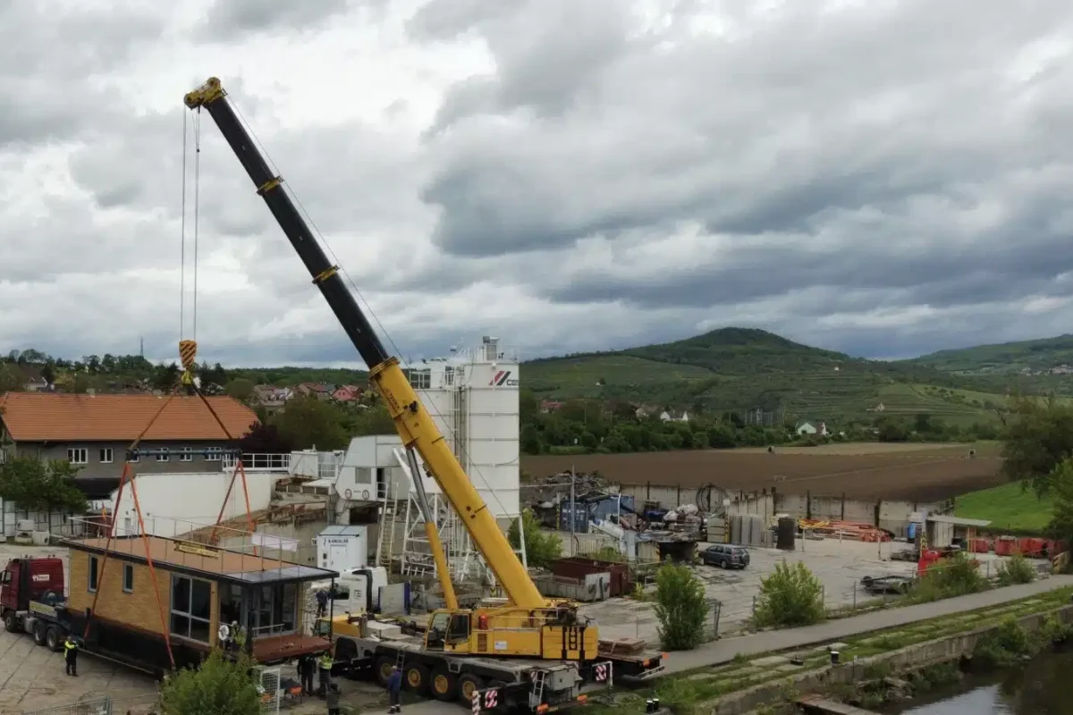 211206 sarens demag ac200