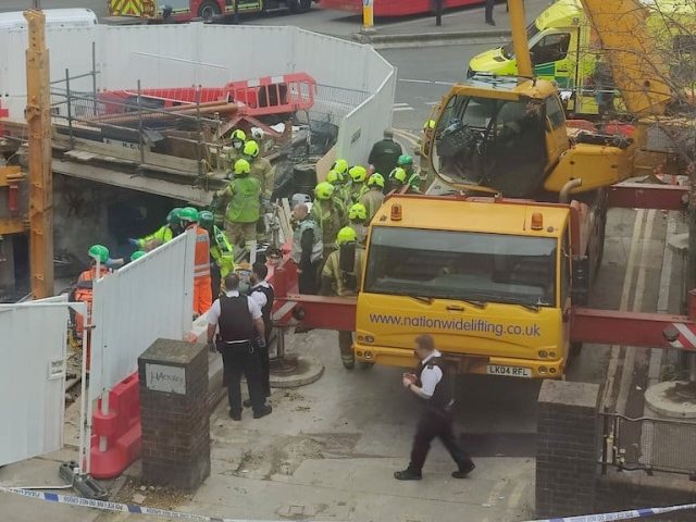 211223 uk crane accident 1