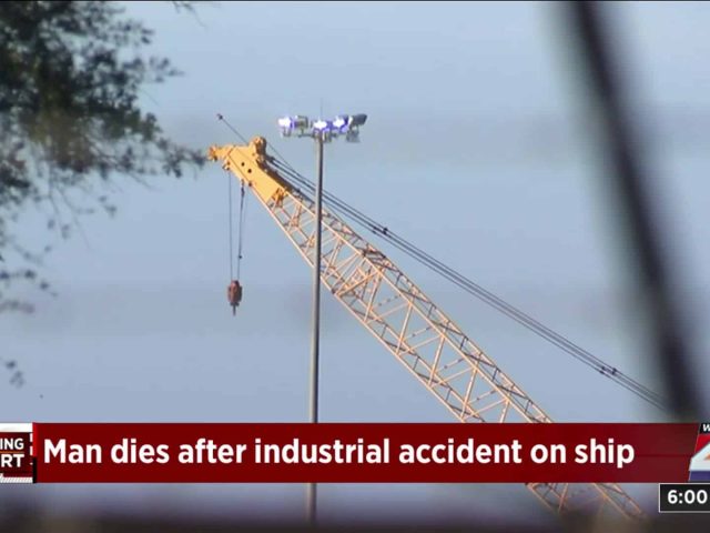 220112 worker die at tallyrand dock