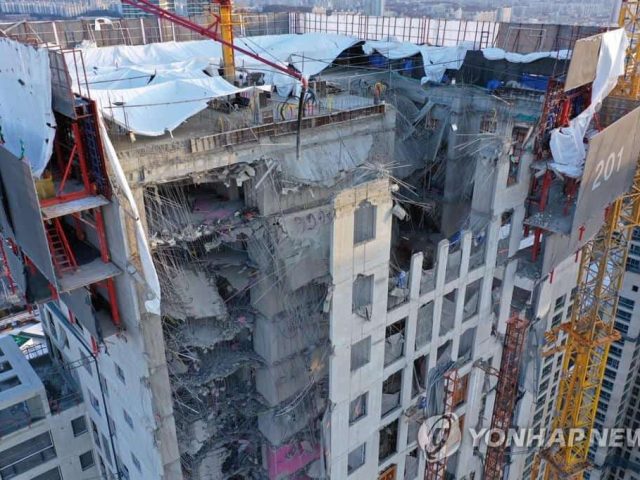 220120 gwangju hyundai bldg collapse tower crane 3