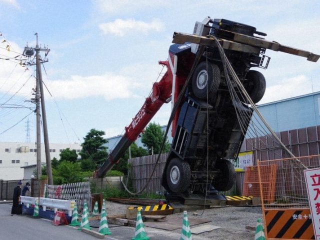 22020306 japan crane operator jail term