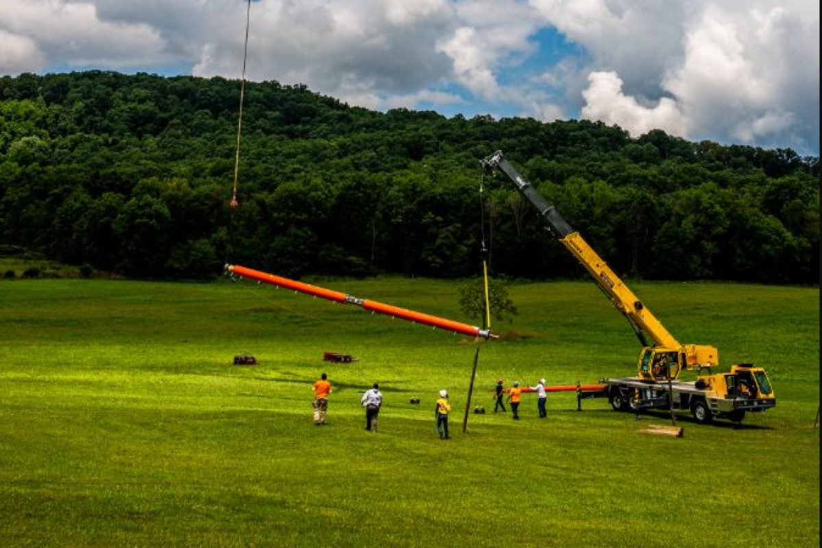 Crane Assist for Helicopter Antenna Lift
