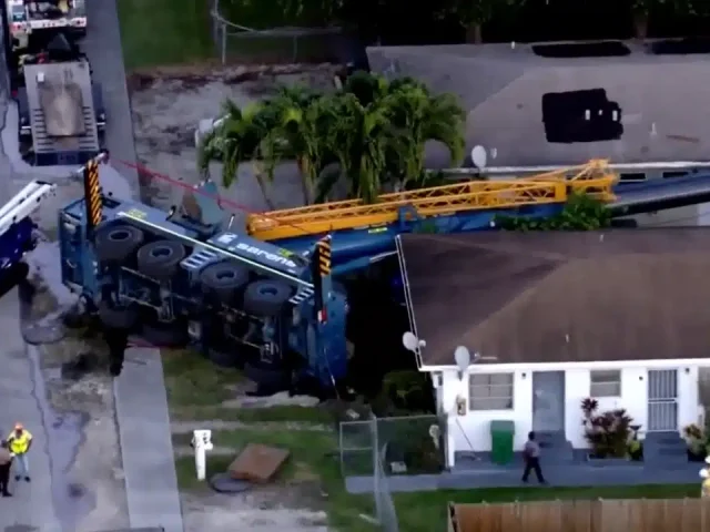 crane collapse between 2 ne miami dade buildings causes diesel spill power outage no injuries reported