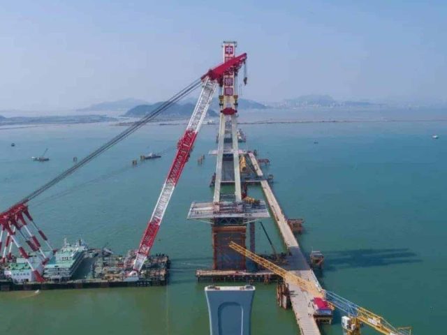 cranepedia zhuji city hoisting