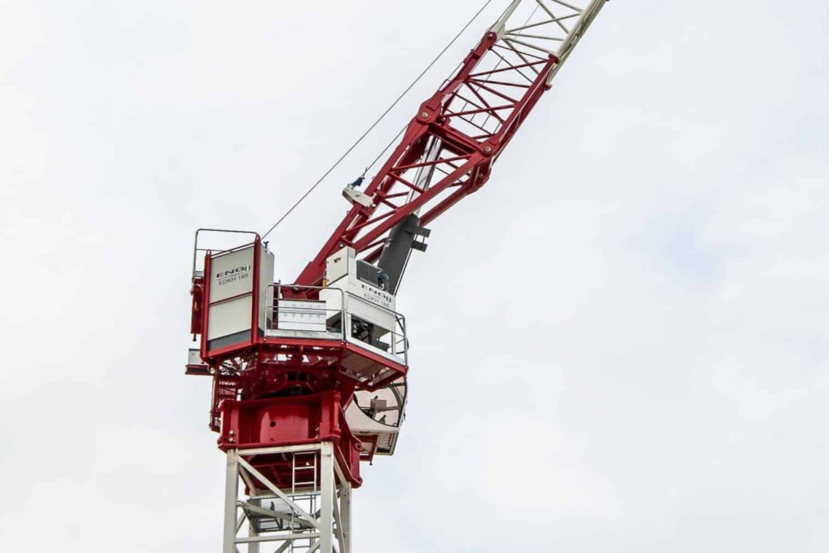 ENG cranes new 25-tonne derrick crane - EDKH 185