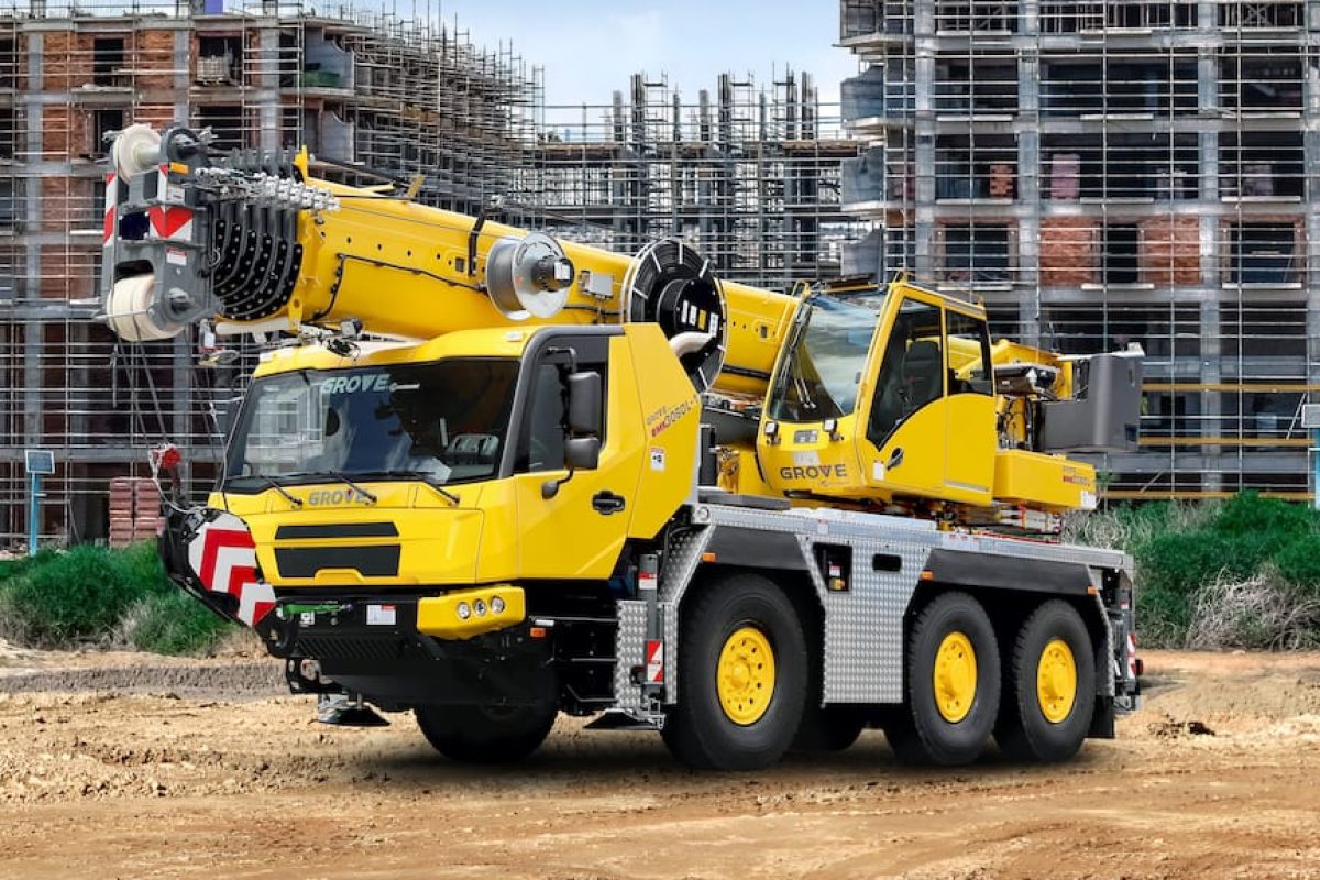 grove gmk3060l 1 all terrain crane 01