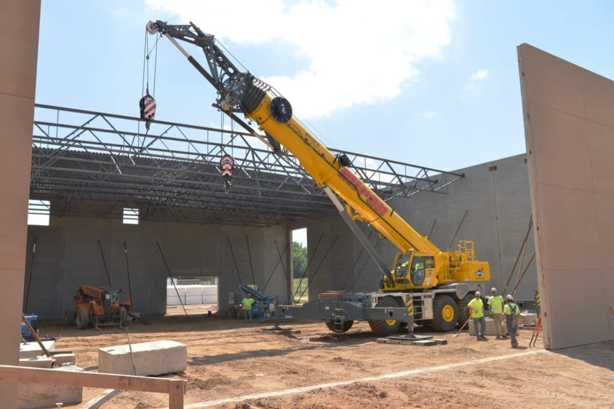 groves new heavy duty jib equips grt9165 rough terrain for precast work 7