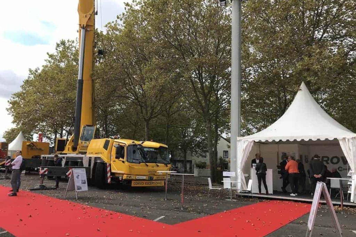 Host_of_new_Manitowoc_Cranes_equipment_heads_to_JDL_Expo_2