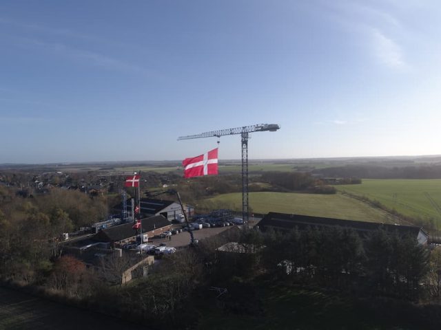 Linden Comansa’s Danish dealer Kran Elektro A/S ran an open house event to celebrate its 50th Anniversary.
Source: Linden Comansa