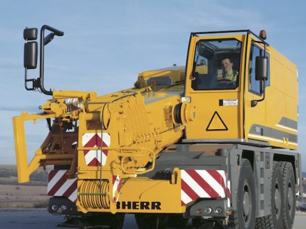 Liebherr LTC 1055-3.1 All Terrain Crane Load Charts