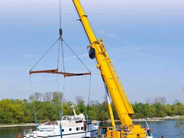 Liebherr LTM 1095-5.1 All Terrain Crane Load Chart