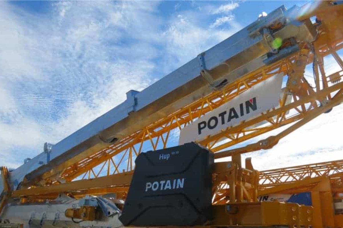side view of potain Hup 40-30 self-erecting tower crane