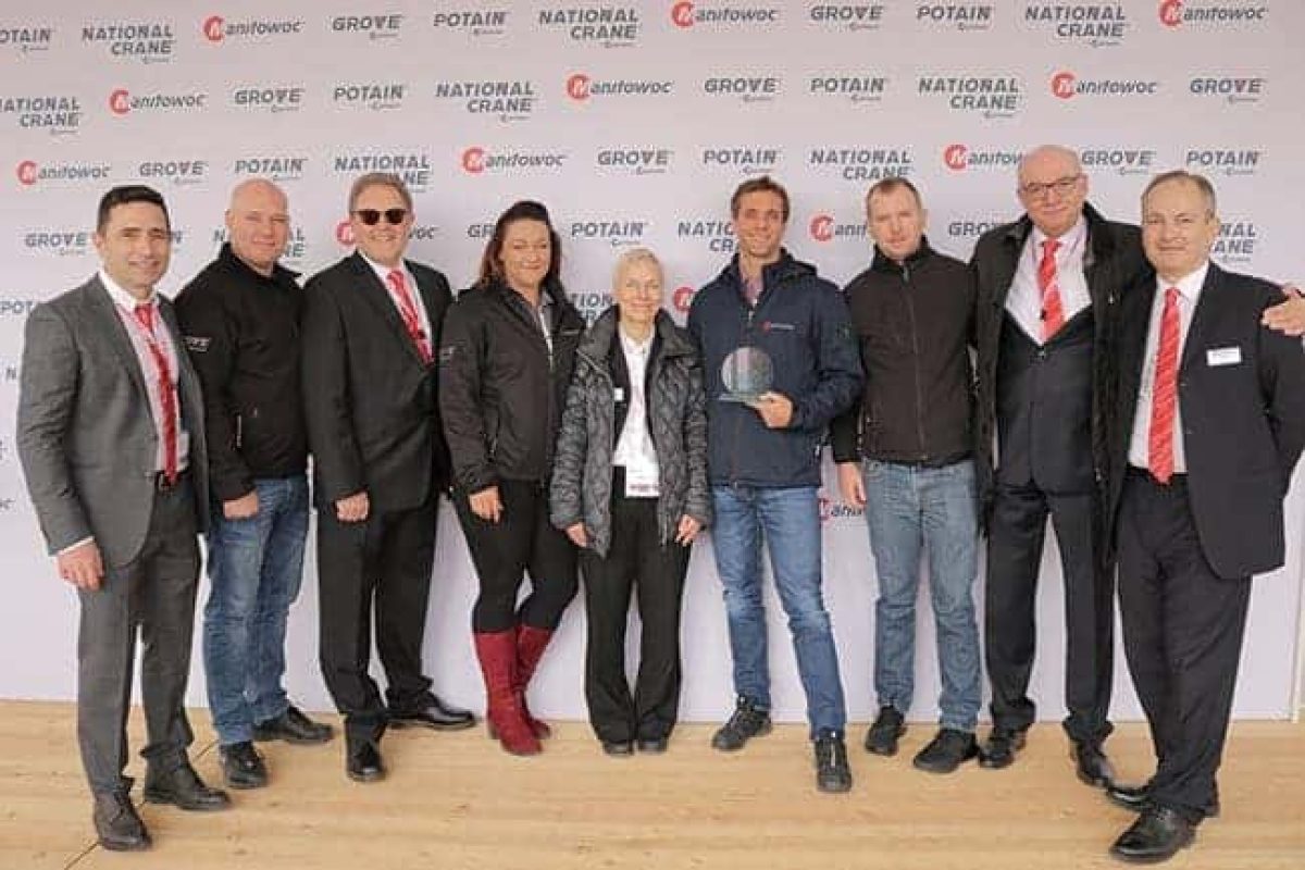 Manitowoc_recognizes_CLT_as_a_top_EMEA_dealer_20190411