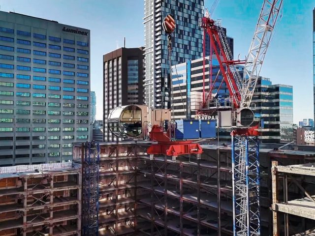 support image two raimondi lr273 luffing cranes for landmark development in toronto