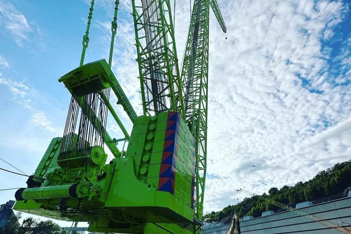 tadano nordic crane cc 38.650 1