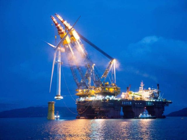 Hywind Scotland SWT-6.0-154 - Innovation in world´s largest floating wind farm by Siemens Gamesa can open new offshore areas. 

Five Siemens Gamesa turbines of Six-Megawatt-class have now been installed on floating foundations in Stord, Norway, at the 30 MW “Hywind Scotland” project – the world’s largest floating wind farm

Strong collaboration between Siemens Gamesa and Norwegian company Statoil can make a new step towards unlocking offshore areas in the future and develop a niche into a large market