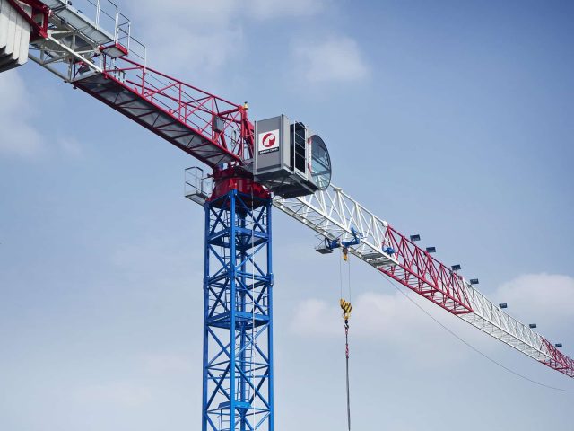 Raimondi MRT159 topless tower crane