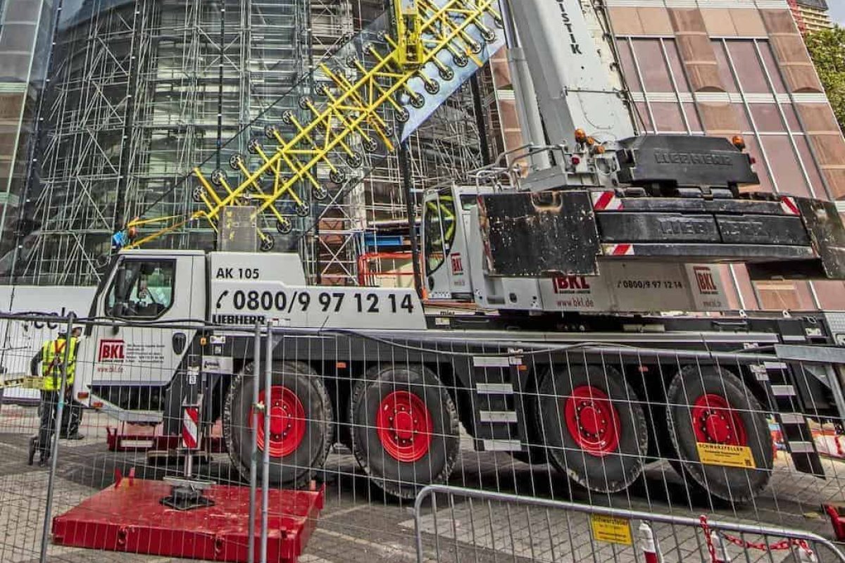 bkl liebherr ltm1090 works in frankfurt