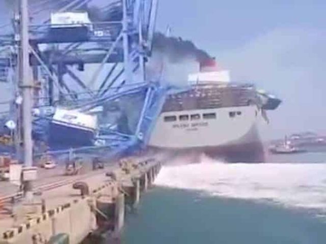 Busan Port Container Accident