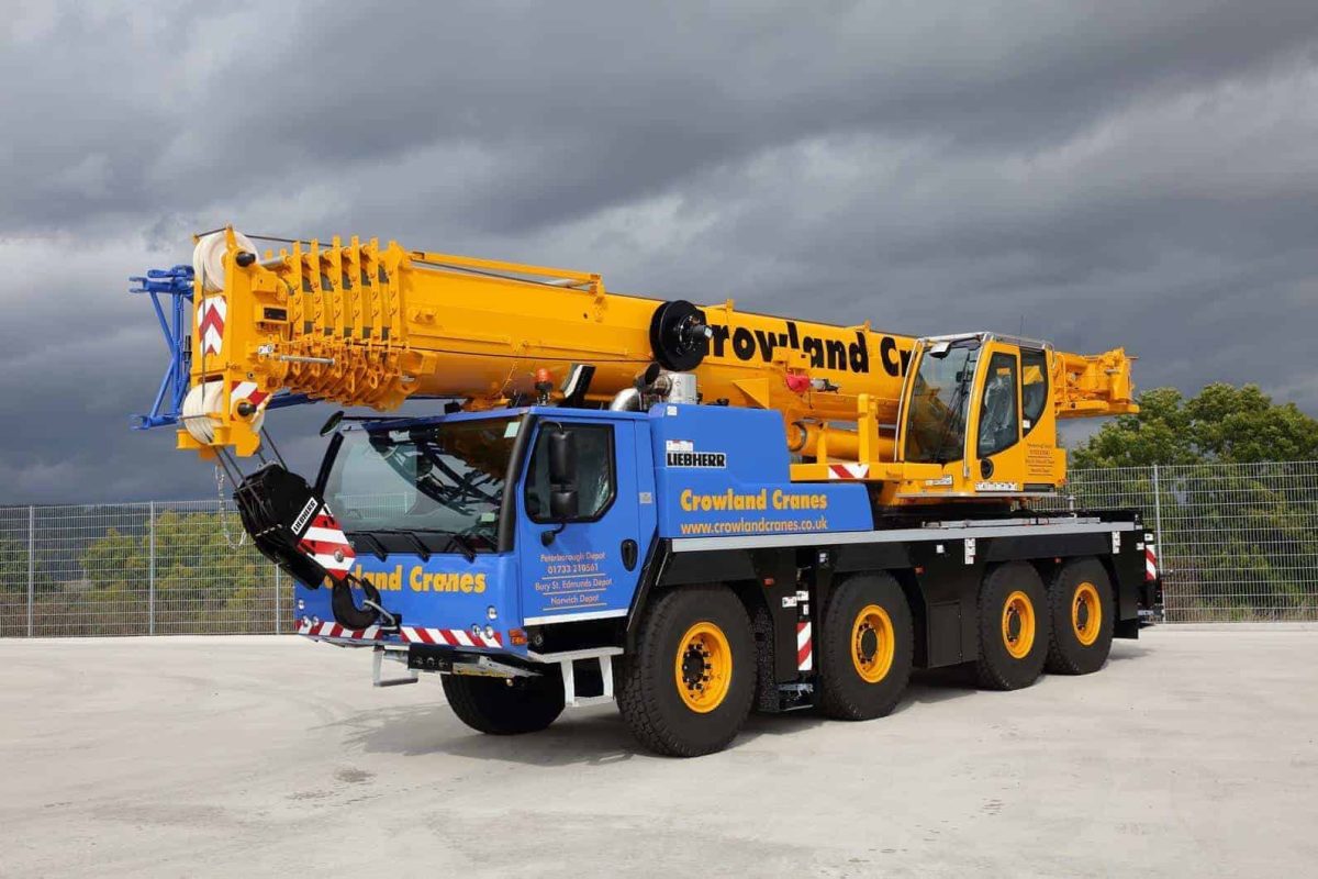 Crowland Cranes new Liebherr LTM1090-4.2