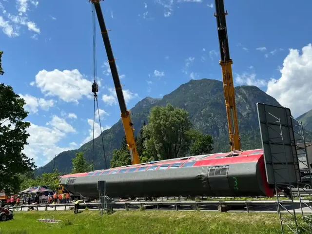 german train crash recovery bavarian alpine 1