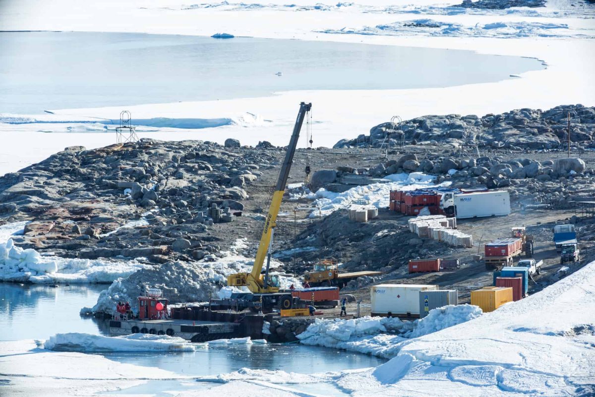Grove Rt540e Goes Australian Antarctic Program 4