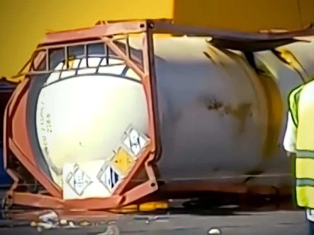 jordan port crane drop load kills 13