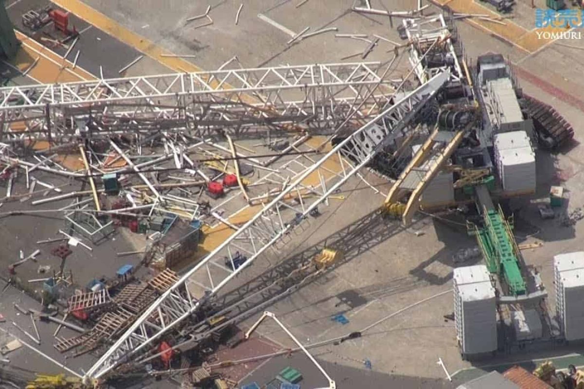 kobelco 16000 j-h crane collapse