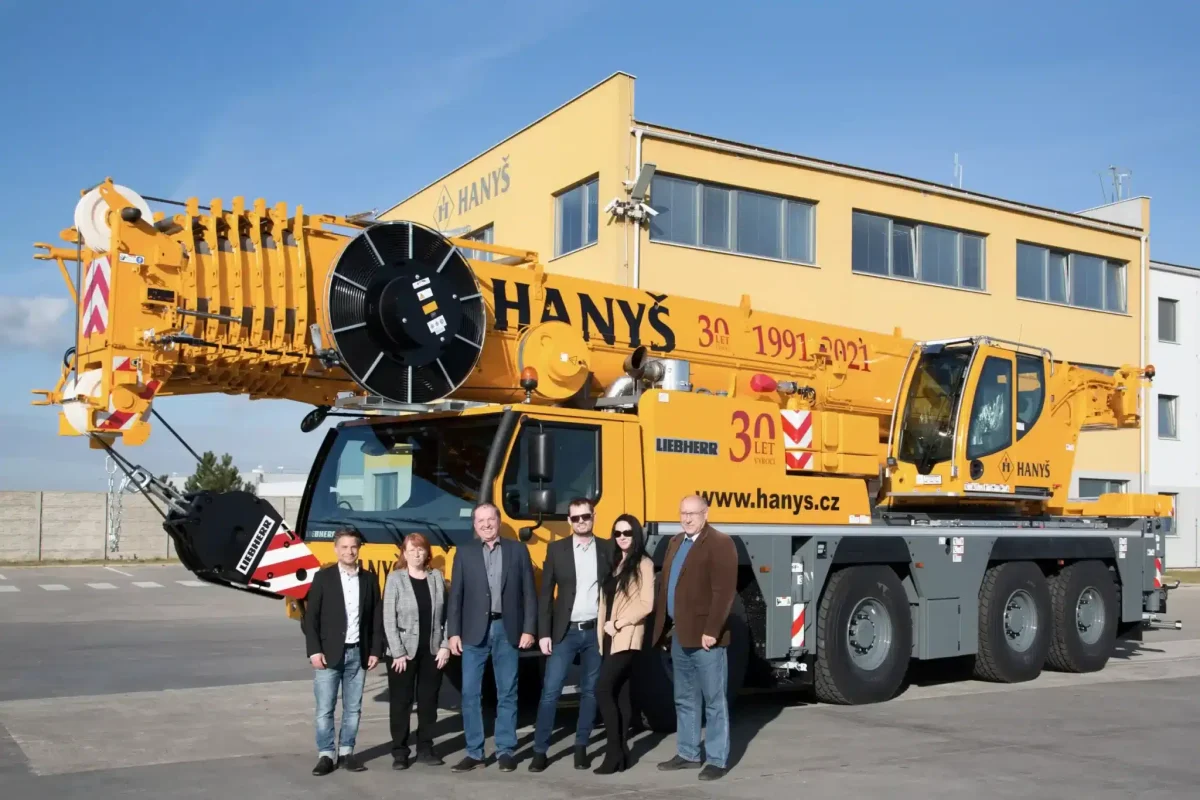 liebherr hanys übergabe 300dpi