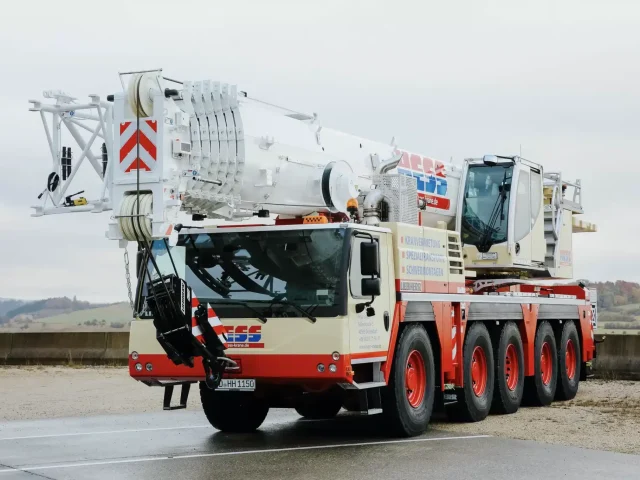 liebherr ltm1150 5 3 hess 300dpi
