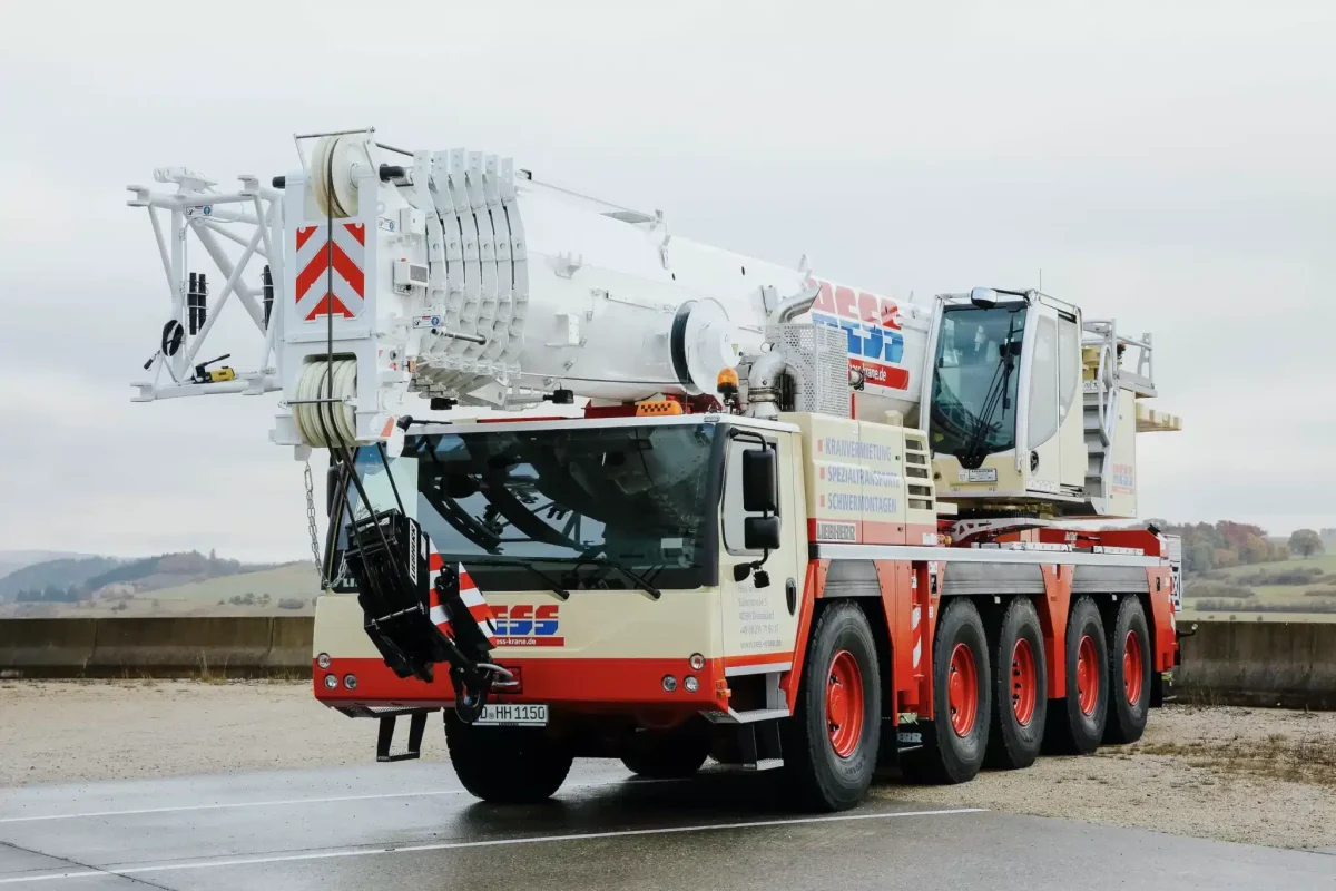 liebherr ltm1150 5 3 hess 300dpi