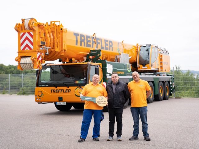 liebherr ltm1350 6.1 treffler handover 300dpi