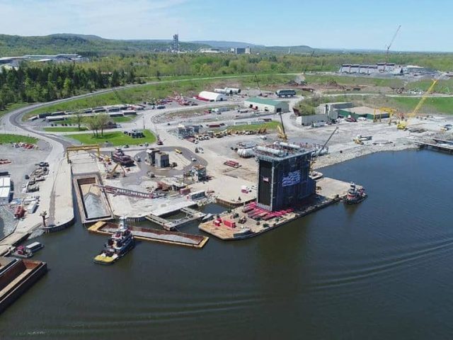 mammoet increase presence at port of coeymans