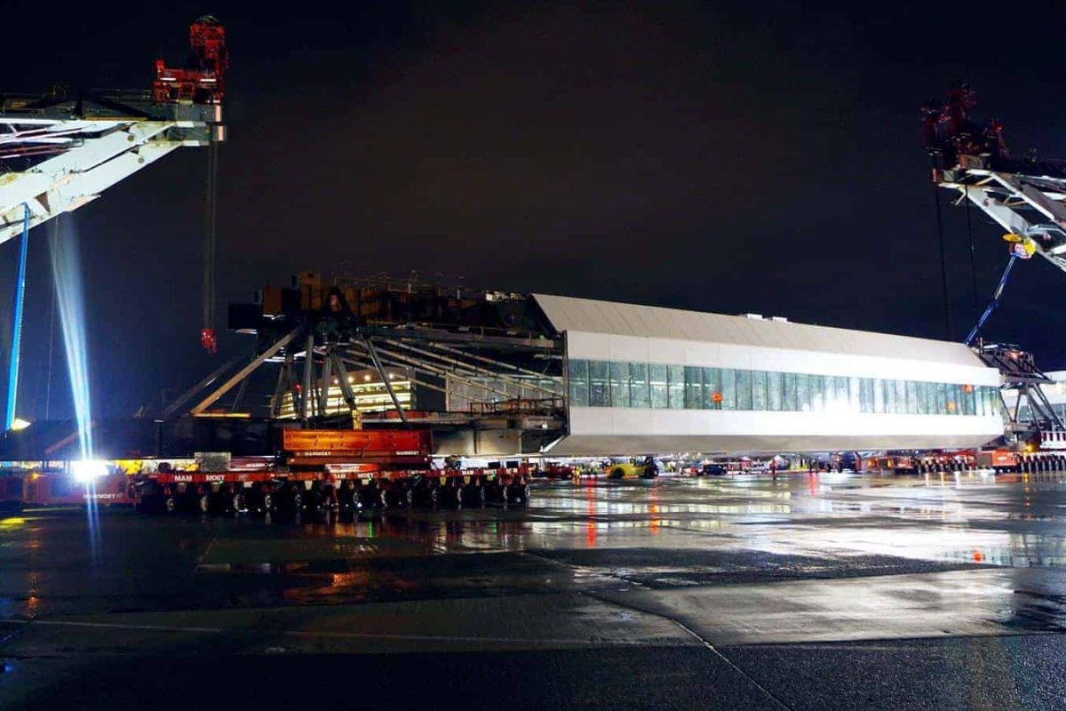 Mammoet Seattle Tacoma Airport 1