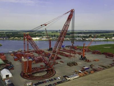 The PTC 210 DS will now be able to lift a 2000 tonne structure in one piece rather than in multiple sections. Image source: KHL
