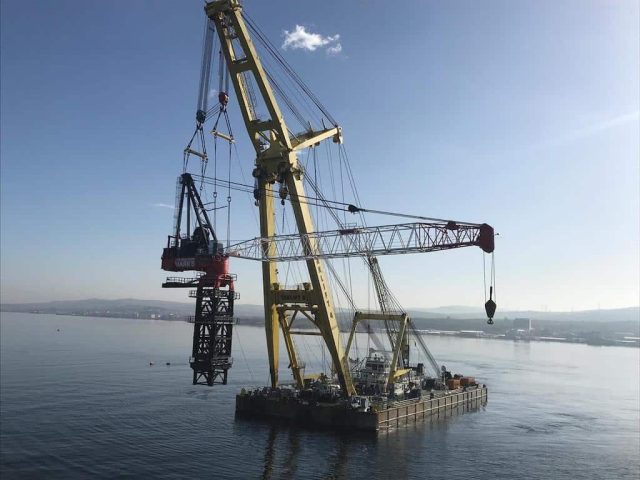 Marr Contracting sending their Favelle Favco M2480D to Turkey.
