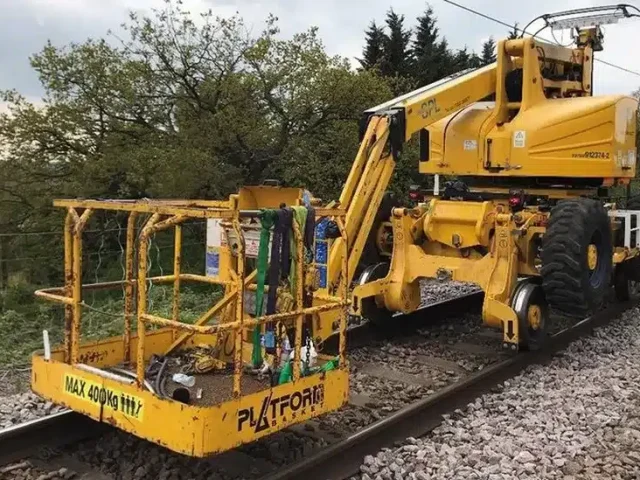 rail crane crash mewp in essex 2021