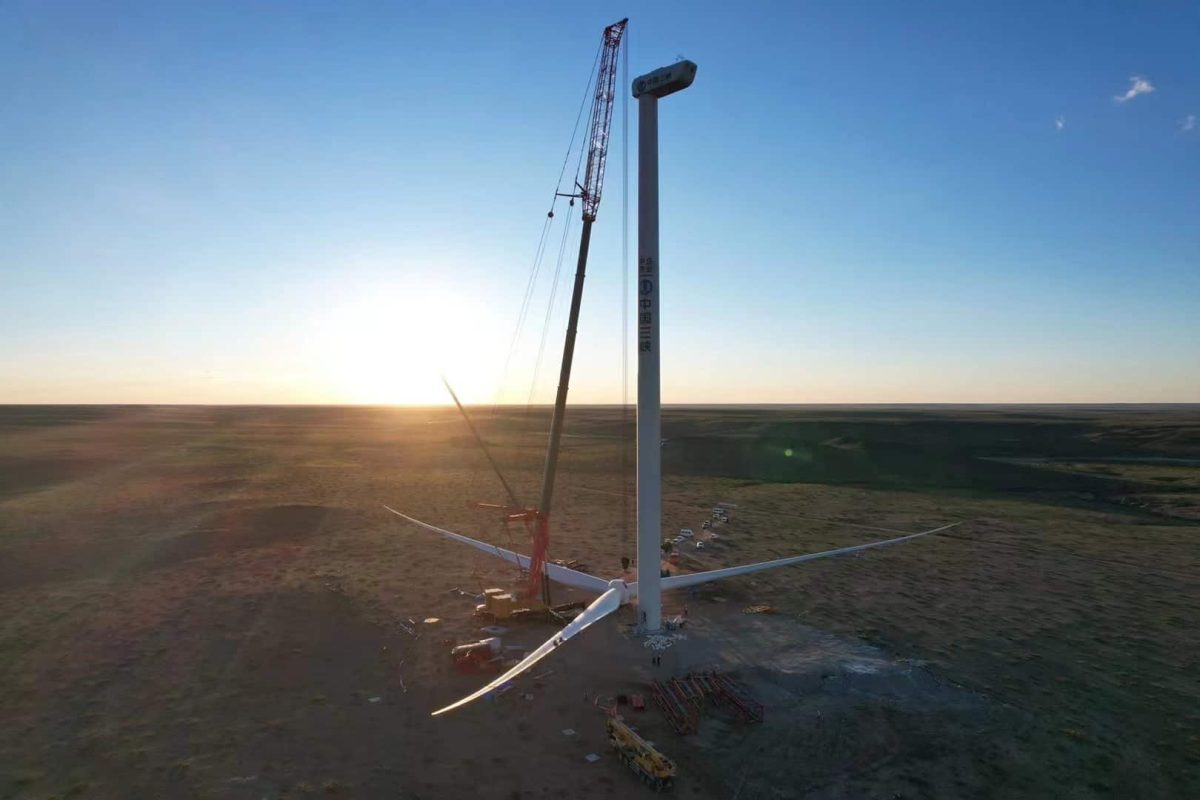 Sany SAC24000T installation the rotor blades assembly
