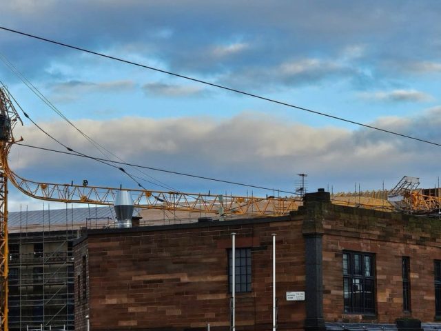 skynews crane leith edinburgh 6375201