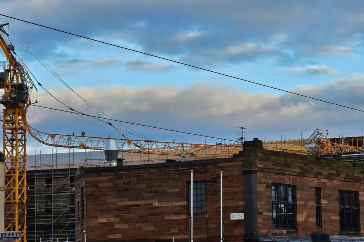 skynews crane leith edinburgh 6375201