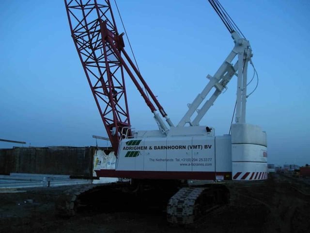 Sumitomo SC900-3 Crawler Crane