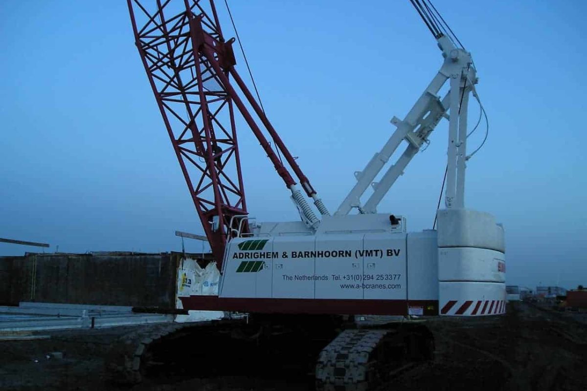 Sumitomo SC900-3 Crawler Crane