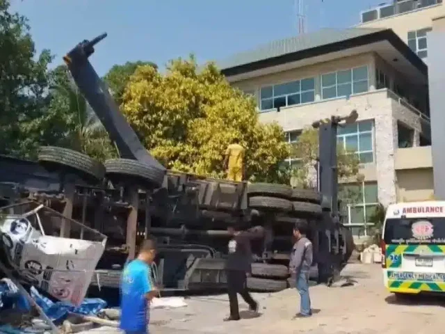 thailand chonburi crane accident 1