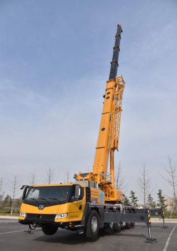 XCMG XCA130L7_1 All Terrain Crane XCMG XCA130L7_1 All Terrain Crane